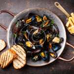 Fried Chilli Mussels with Croutons
